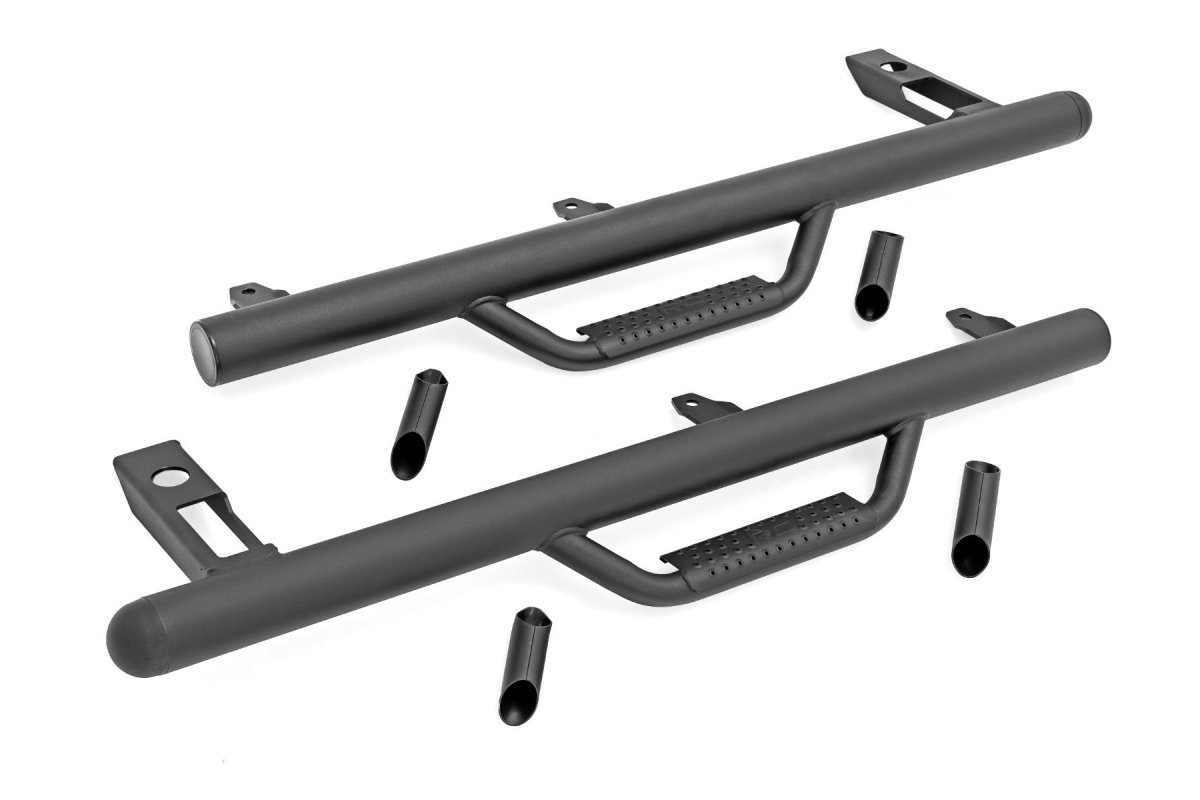 Jeep Wrangler Nerf Steps - Full Length - Rough Country - Bolt-On with Integrated Stone Guards - '97-'06